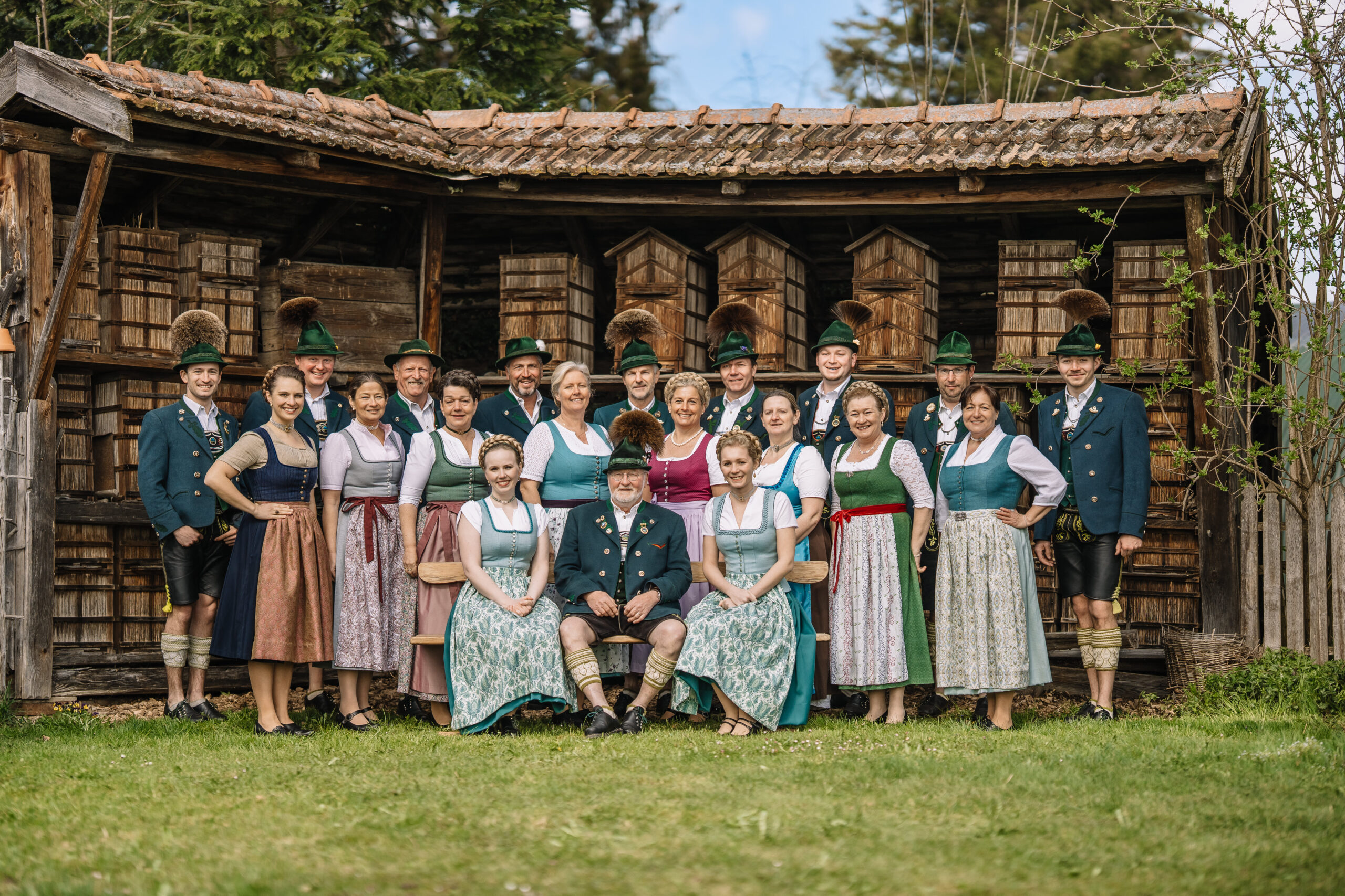 Gruppenbild des Felwieser Trachtenvereinsvorstands
